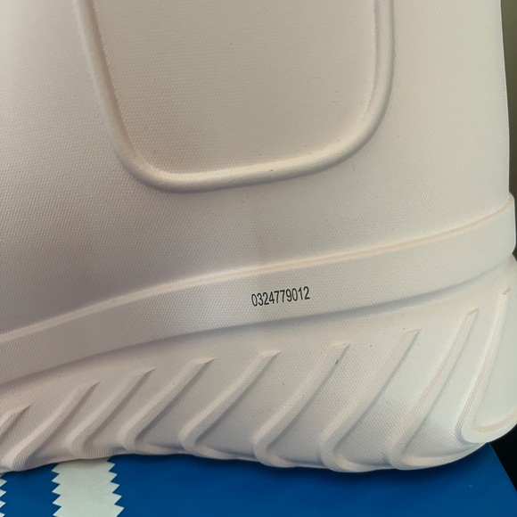 NIB adidas Originals AdiFOM SST "Sandy Pink/Ivory Women's Boot Sz 10.5 W - Picture 10 of 13